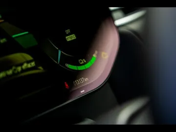 Car image 41