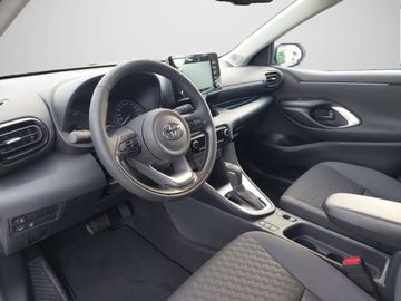 Car image 9