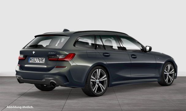 BMW 330 Touring e M Sport 215 kW image number 2