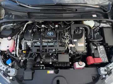 Car image 25