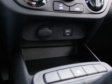 Car image 33