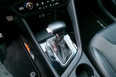 Car image 36