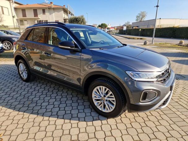 Volkswagen T-Roc 1.5 TSI DSG 110 kW image number 34