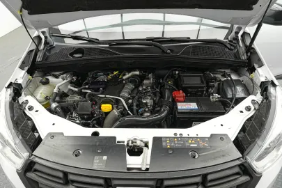 Car image 23