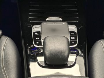 Car image 33