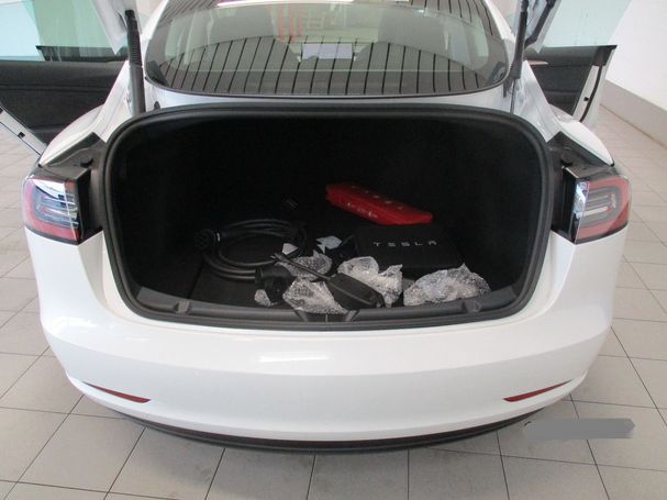 Tesla Model 3 Long Range AWD Dual Motor 366 kW image number 14