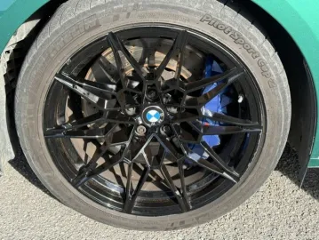 Car image 30