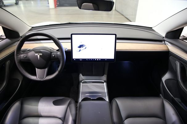 Tesla Model 3 Long Range AWD Dual Motor 324 kW image number 10