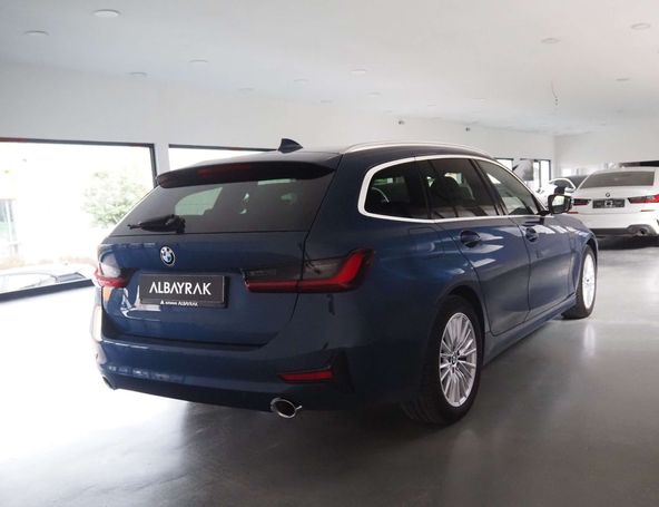 BMW 320d Touring Luxury Line 140 kW image number 8