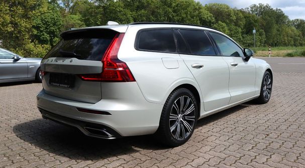 Volvo V60 R Design Expression AWD 251 kW image number 7