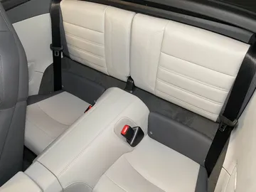 Car image 31
