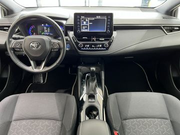 Car image 13