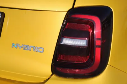 Car image 10
