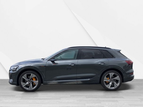 Audi e-tron 55 quattro S-line 300 kW image number 3