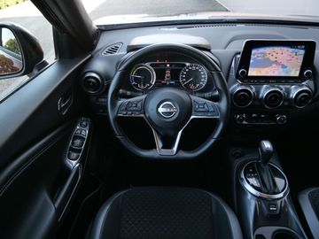 Car image 26