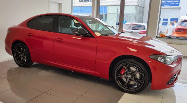 Alfa Romeo Giulia 2.0 Turbo Q4 206 kW image number 6