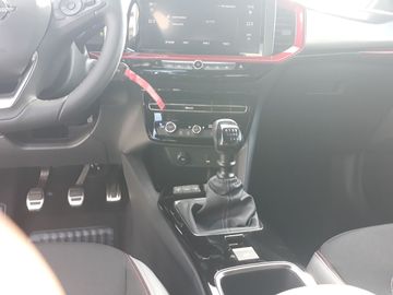 Car image 15