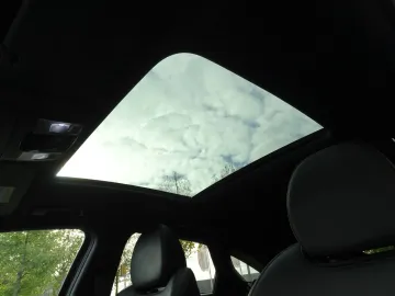 Car image 43