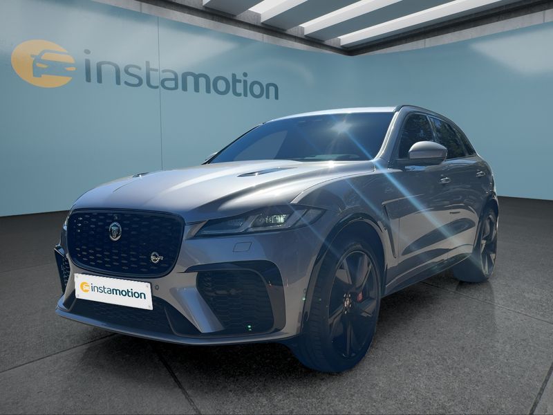Jaguar F-Pace P550 SVR