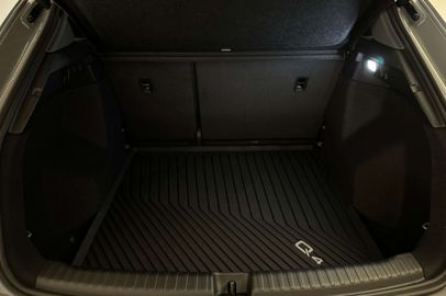 Car image 38