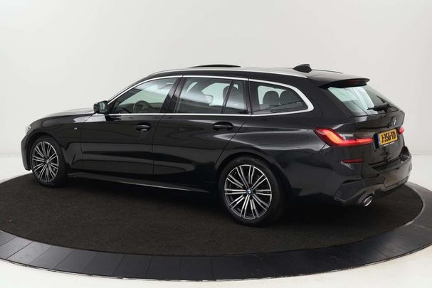 BMW 318i Touring M Sport 115 kW image number 2