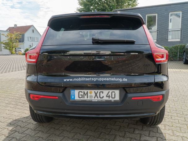 Volvo XC40 Plus Black Edition 120 kW image number 4