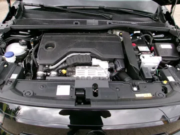 Car image 33