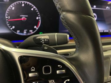 Car image 36