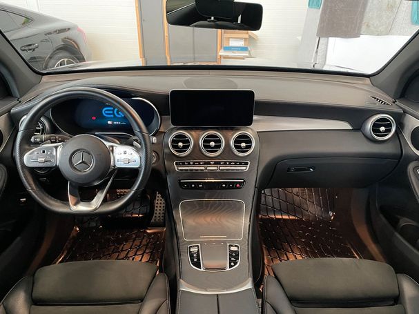 Mercedes-Benz GLC 300 de 225 kW image number 16