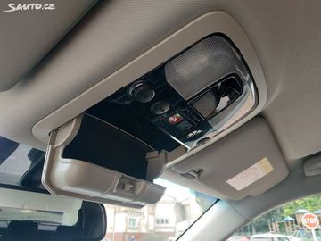 Car image 35