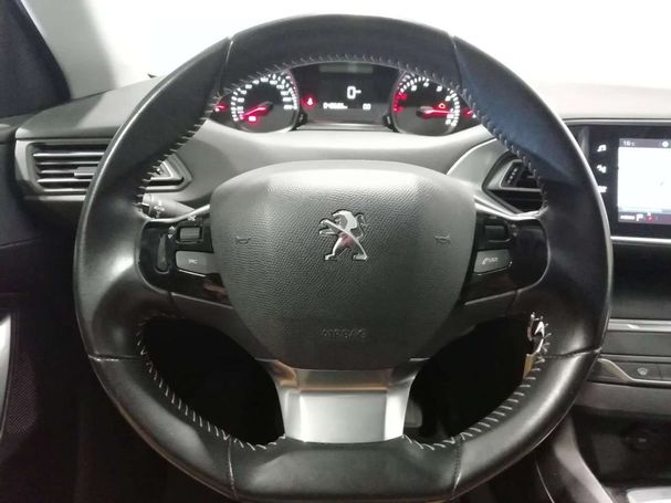 Peugeot 308 SW BlueHDi 100 73 kW image number 10