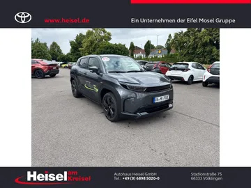 Car image 3