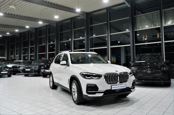 BMW X5 xDrive40i 250 kW image number 2