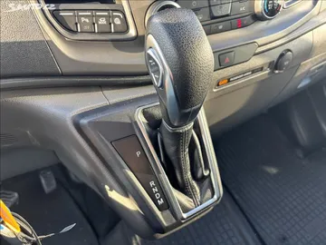 Car image 34