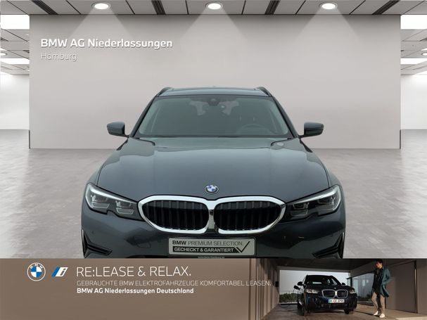 BMW 330 e Touring M 215 kW image number 7