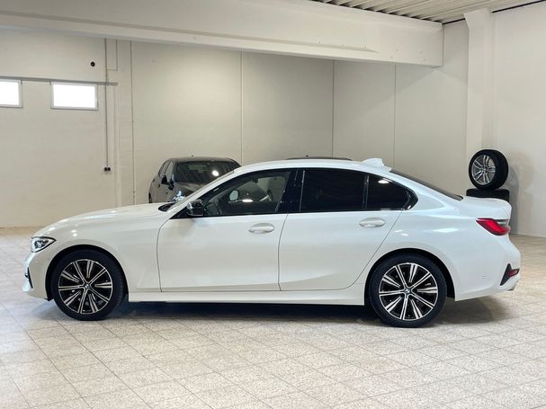 BMW 320d Sport Line 140 kW image number 7