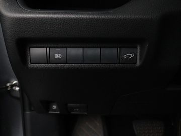 Car image 32