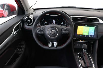 Car image 13