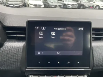 Car image 20
