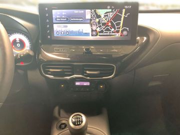 Car image 14