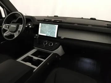 Car image 32