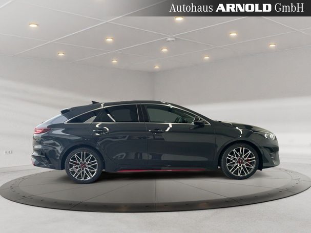 Kia ProCeed GT 150 kW image number 2