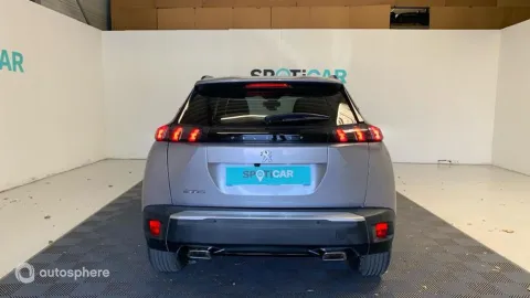 Car image 5