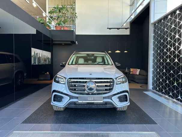 Mercedes-Benz GLS 580 360 kW image number 3