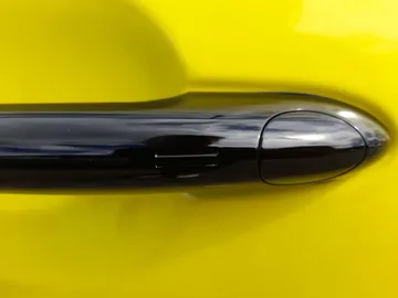 Car image 40