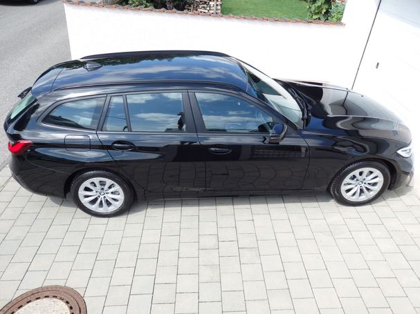 BMW 320d Touring 140 kW image number 11