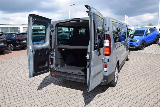 Renault Trafic Combi dCi 150 110 kW image number 6