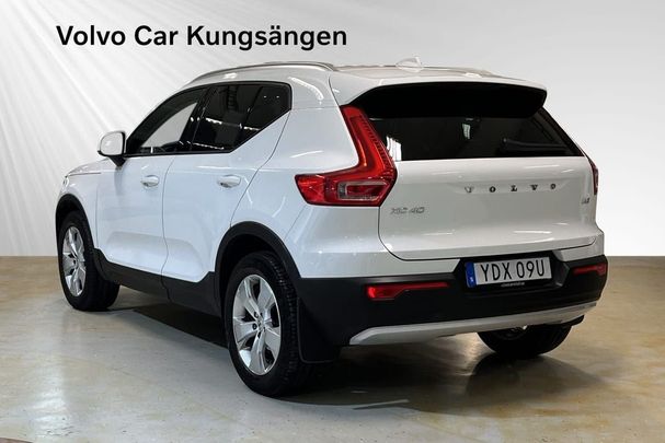 Volvo XC40 D3 Momentum Pro 111 kW image number 3