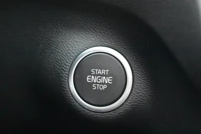 Car image 37
