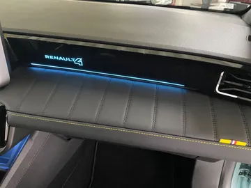 Car image 22